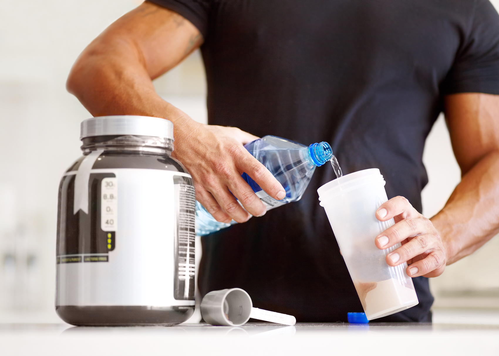 Application of creatine monohydrate